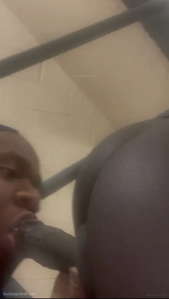 ft show 2o spcc ass out noww sextingspittingvidsss mouth nas... in New York – Women Seeking Men photo 2