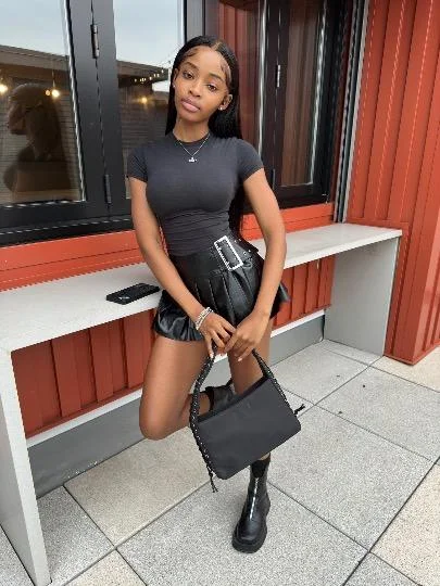 A petite sexy sweetheart GIA Ultra Feminine in Norfolk – Women Seeking Men photo 2