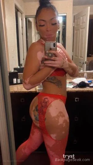 BOOK NOW CUM PLAY in Norfolk - Women Seeking Men