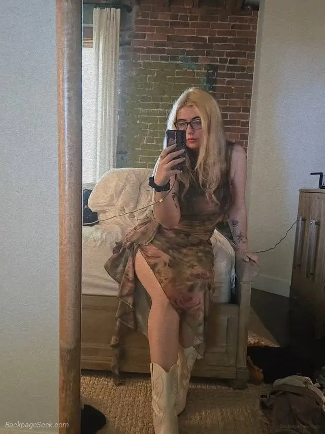 80 Specials top bottom super wet and warm pussy I can host I... in Norfolk – Women Seeking Men photo 6