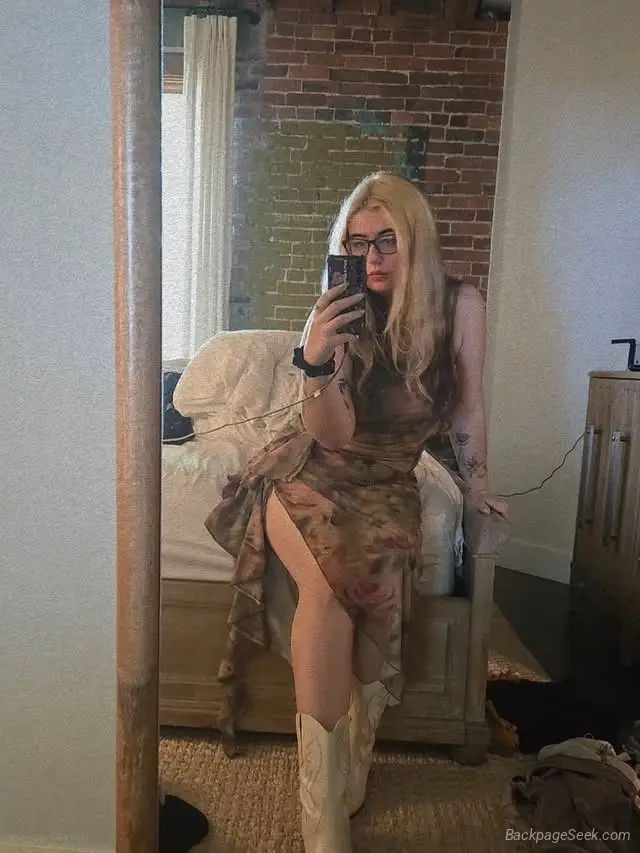 80 Specials top bottom super wet and warm pussy I can host I... in Norfolk – Women Seeking Men photo 6