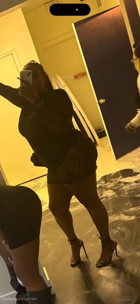 IM A BIG LOVER GoodThroatMolly UR private 5 GETAWAY 100 disc... in Norfolk – Women Seeking Men photo 4