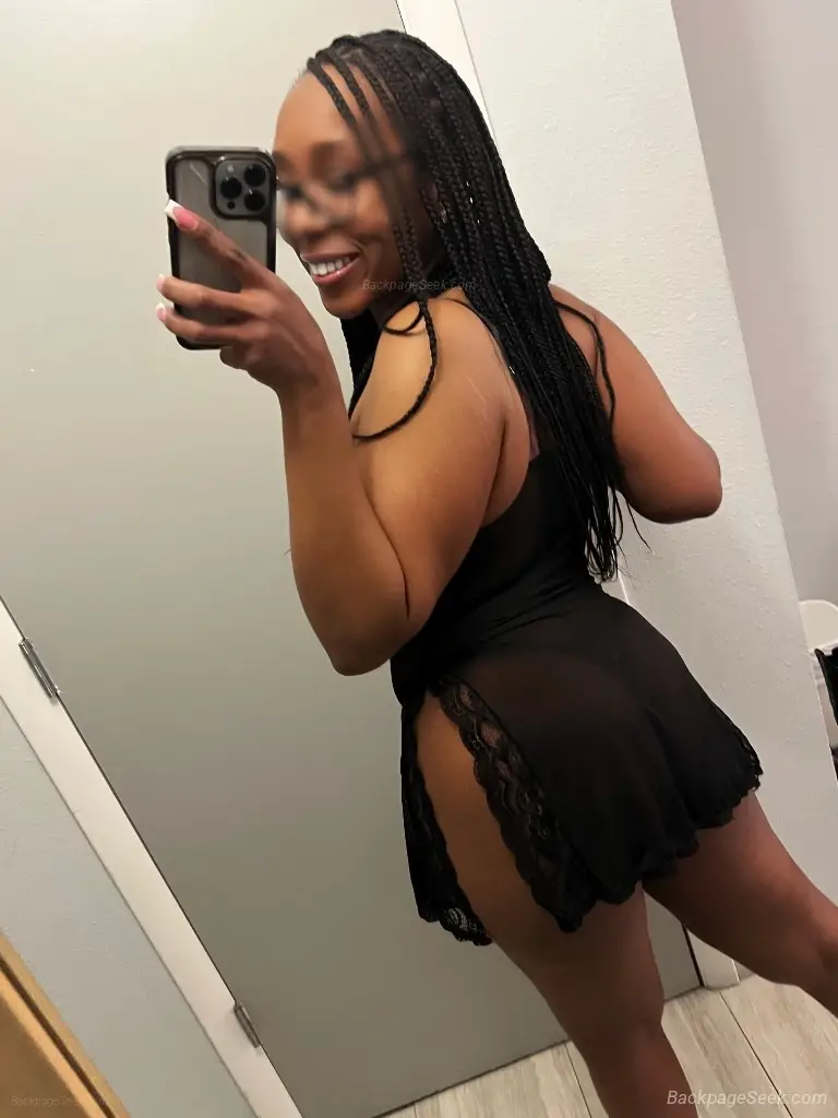 Outcall only Natural Goddess Smoking Hot Playmate Norfolk's in Norfolk – Women Seeking Men photo 3