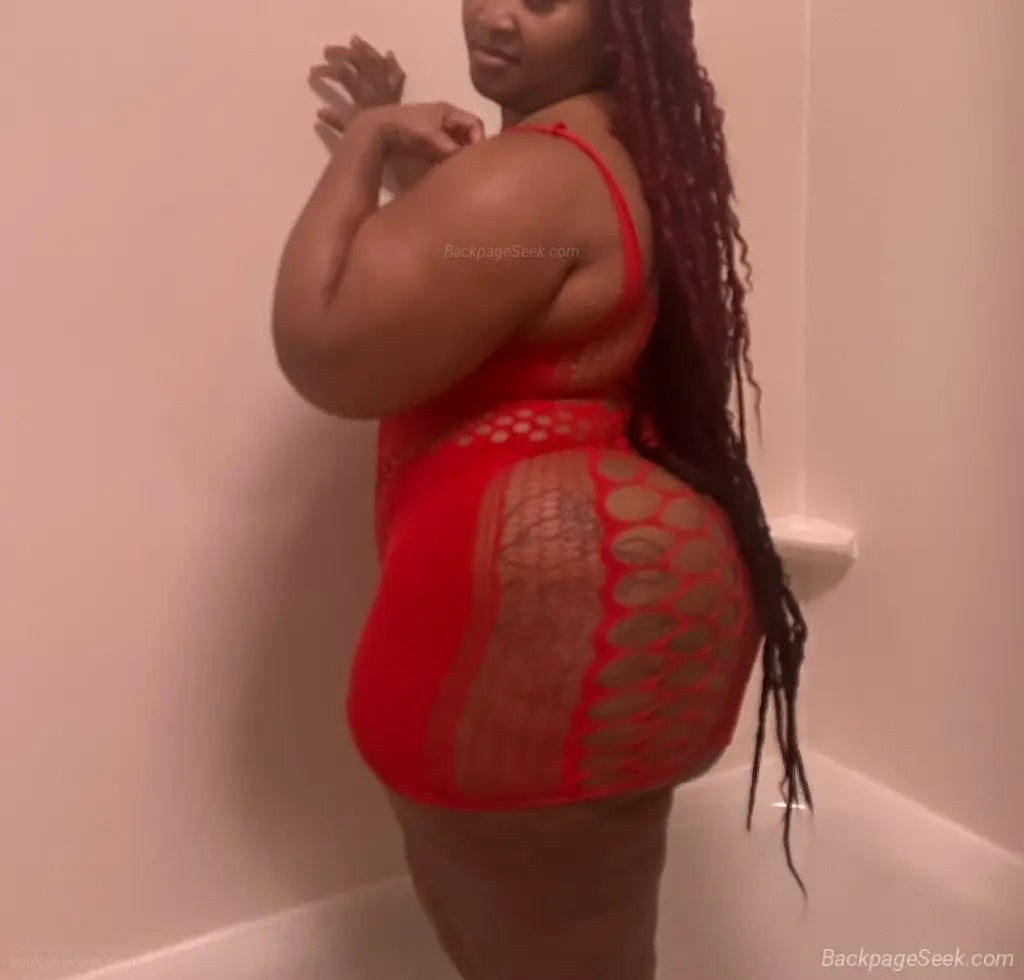 im back intown best 1 choice big booty freak ready to meet l... in Norfolk – Women Seeking Men photo 3