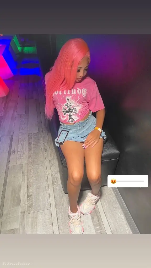 THE TOP FREAK IS HERE DON'T GET A LOT TO SAY WHEN YOU COME O... in Norfolk – Women Seeking Men photo 3