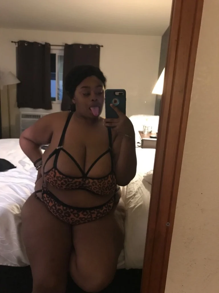 Incalls Available 24/7- 100$ Specials