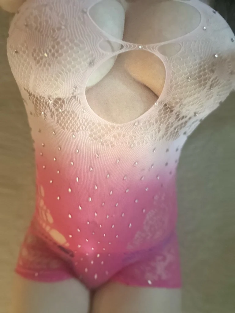 Busty Blue eyes goddess in North Bay – Women Seeking Men photo 2
