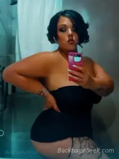 OUTCALL ONLY DEEP THROAT GOAT Curvy Thick Step-Mom is waiting for you