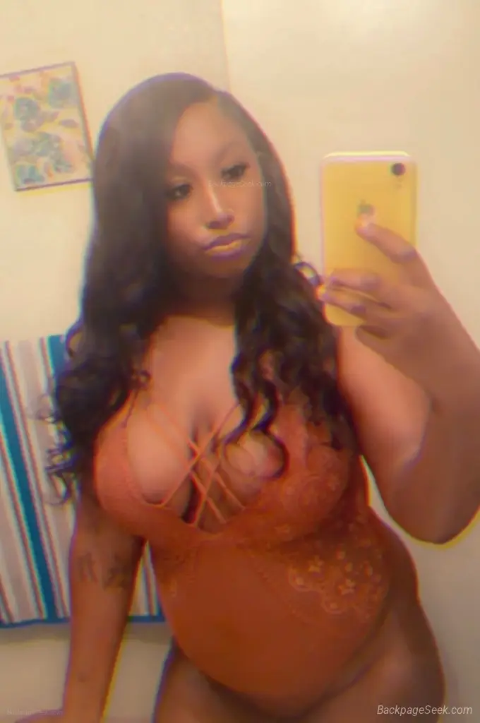 AVAILABLE NOW Cum play with me I'm independent available for outcall and