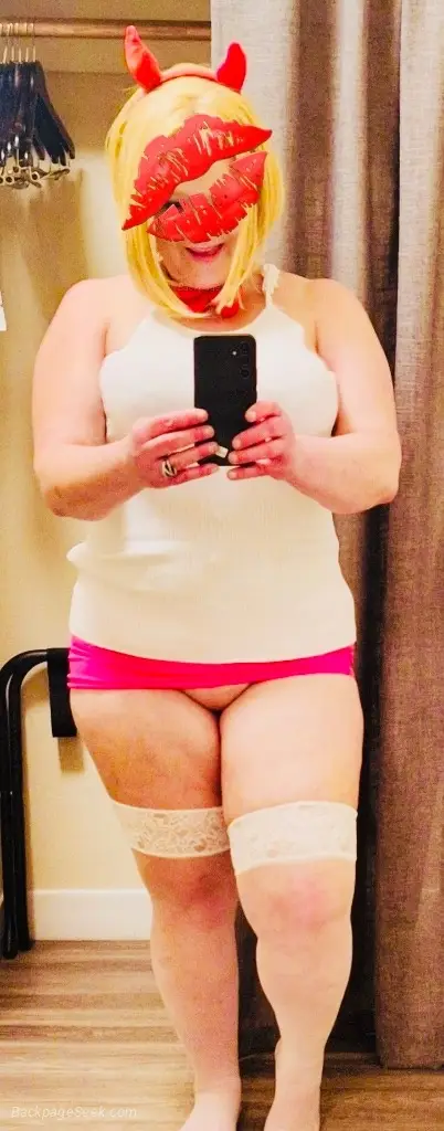 HOT SEXY MILF FAIRFEILD SURROUNDING AREAS AVAILABLE NOW 5 ST... in North Bay – Women Seeking Men photo 3