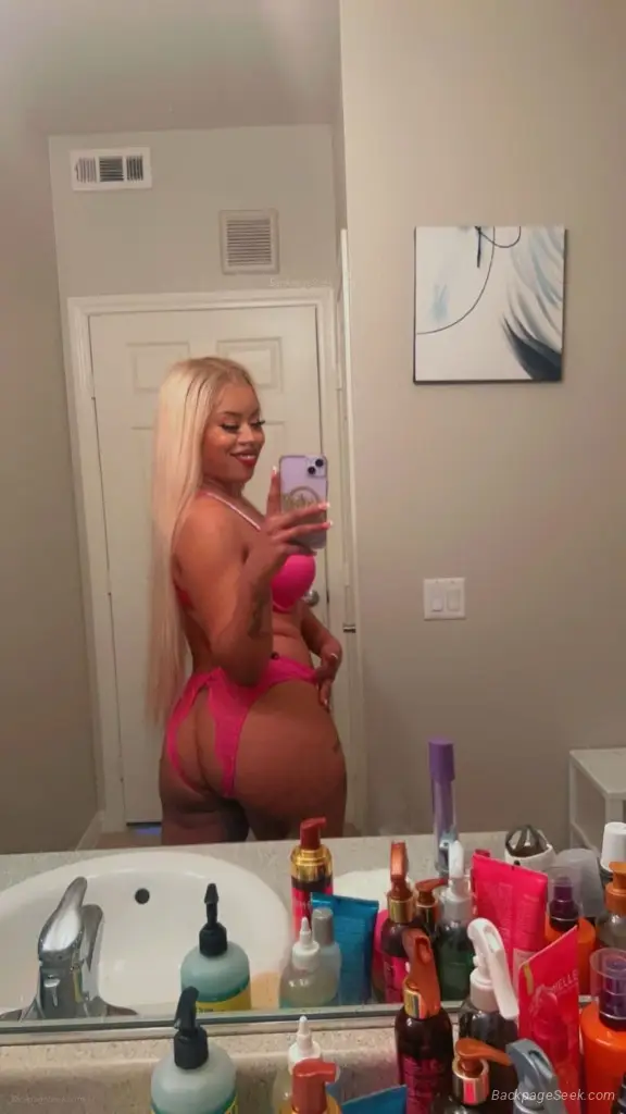 Gift yourself the best service in town Ofrezco el mejor serv... in North Bay – Women Seeking Men photo 2