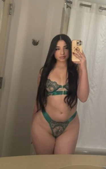I am latina i arrive new in the city Available for u in North Jersey – Women Seeking Men photo 3