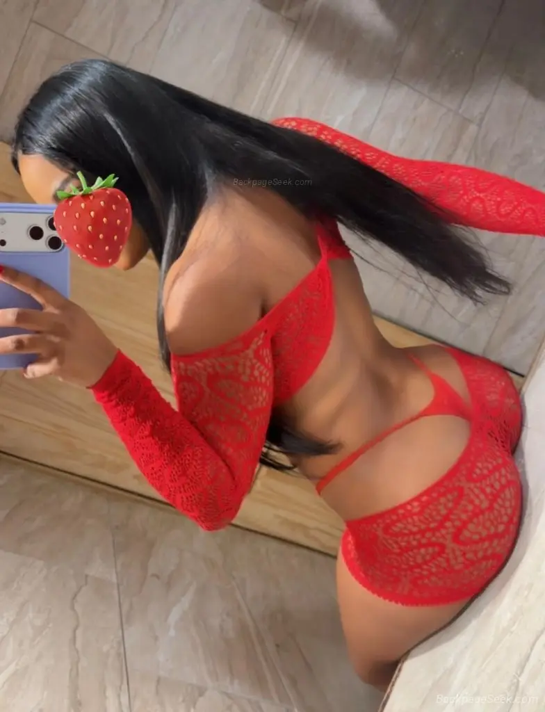 HOLA PAPIII OUTCALL AND INCALL AVAILABLE 24/7
