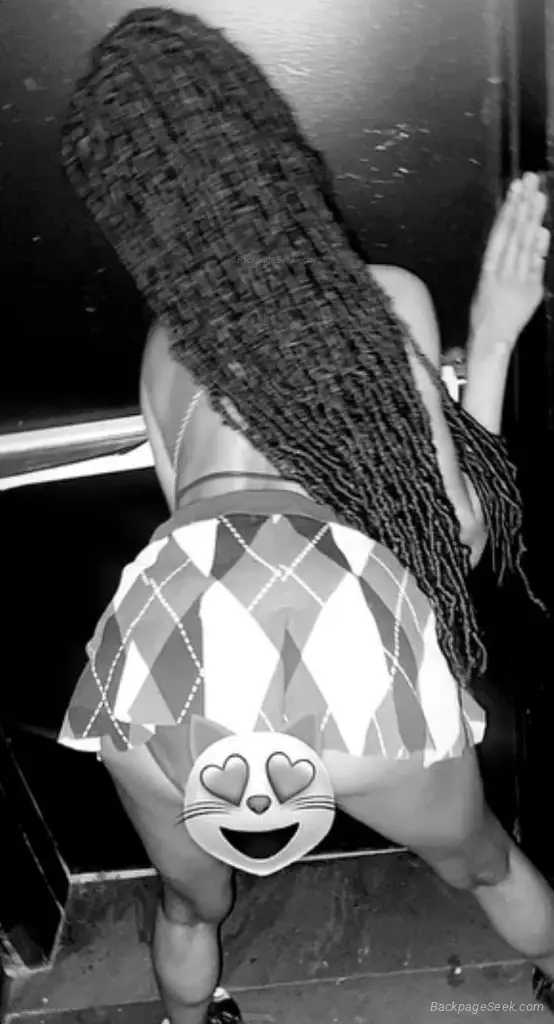 PETITE GIRLS ARE MORE FUN