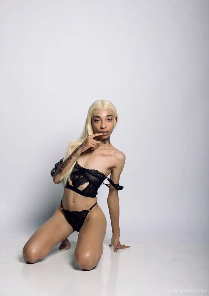 HOUR SPECIAL CUM FUCK MY TIGHT PUSSY