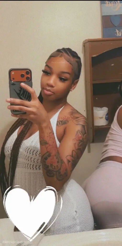 Avaiable Lightskin sexy body