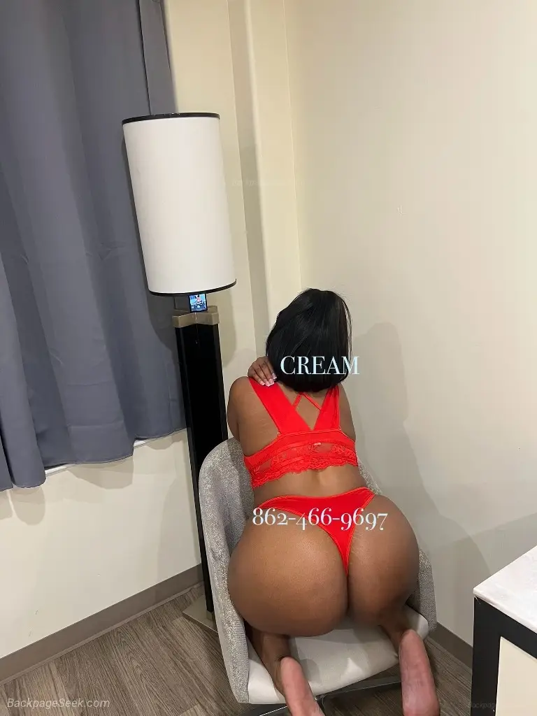 Erotic Bodacious Sexy Sensual Dark Chocolate Playmate Facetime