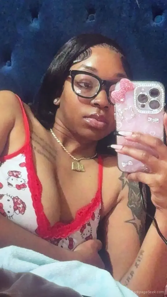 Horny girl available for your games