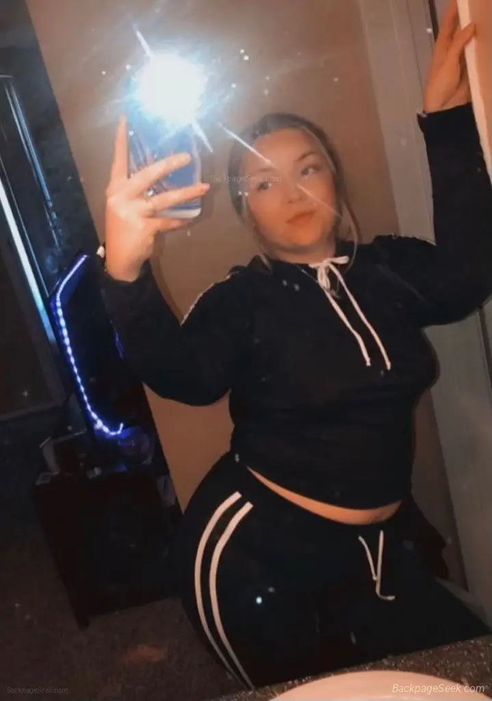 NEW NEW SECAUCUS Perfect blonde ONE OF A KIND Available NOW in North Jersey – Women Seeking Men photo 5