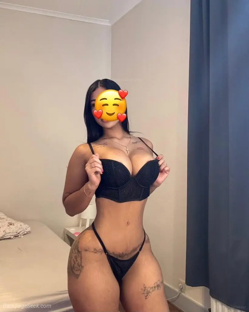 new in the area sexy and hot girl
