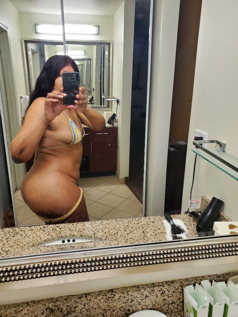 L O V E L Y H A N D S NEW PICS SPECIALS in Northern Virginia – Women Seeking Men photo 2