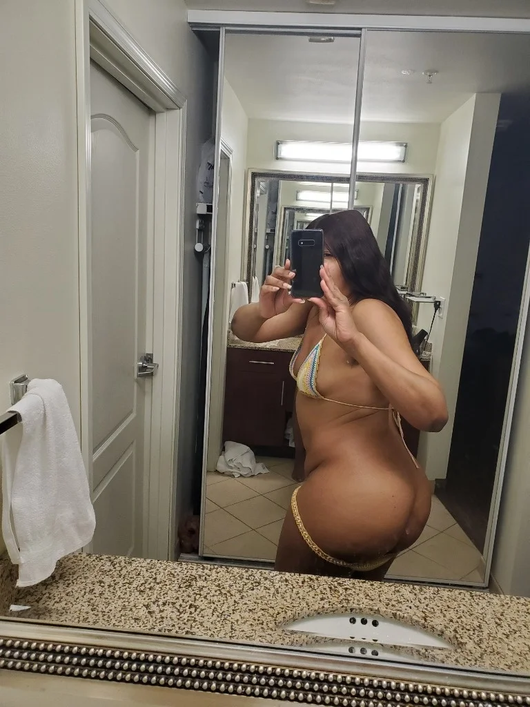 L O V E L Y H A N D S NEW PICS SPECIALS in Northern Virginia – Women Seeking Men photo 5