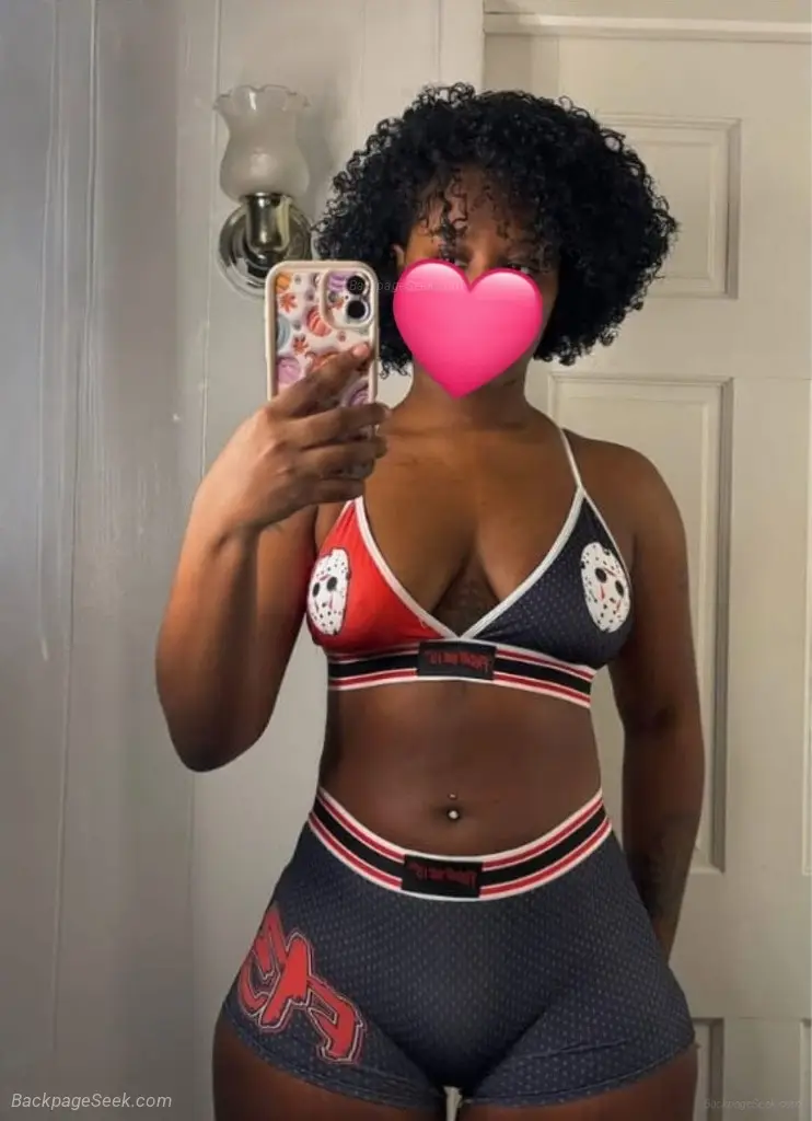 curvy chocolate coconut chest and big peachy bottom in Northern Virginia – Women Seeking Men photo 2
