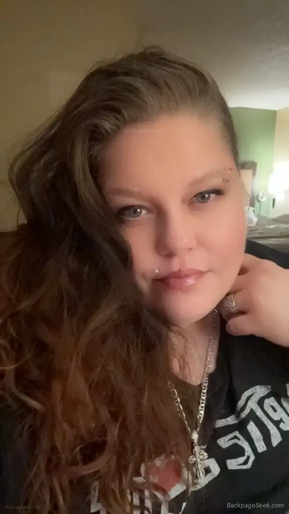 Hey Gentleman Come see your favorite bbw yes the throat goat... in Northern Virginia – Women Seeking Men photo 6