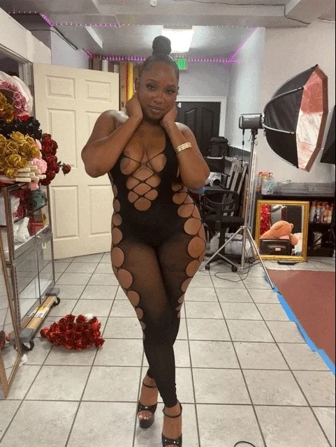 INCALL LAST DAY good PUSSY IN TOWN MY PICTURES ARE 100 in Oakland – Women Seeking Men photo 3