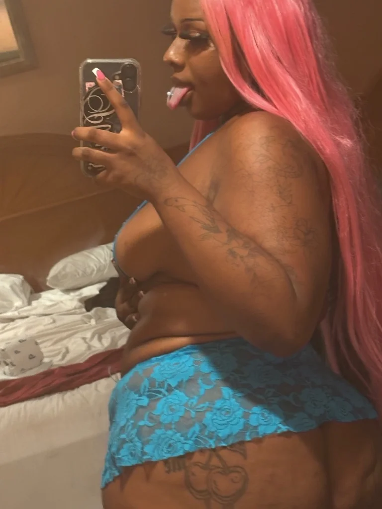 BARBIE DREAMLAND OUTCALLS/ CARDATES