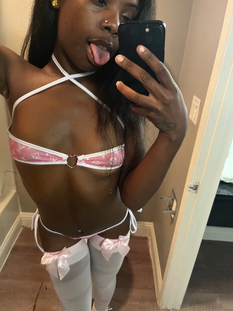 IF YOU LOVE CHOCOLATE YOUR GONNA LOVE ME COME CHECK MY BIRTH... in Oakland – Women Seeking Men photo 3