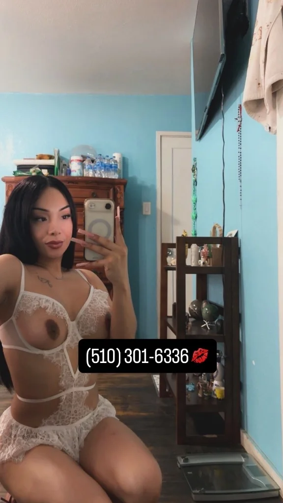 nayeli oakland in Oakland – Women Seeking Men photo 5