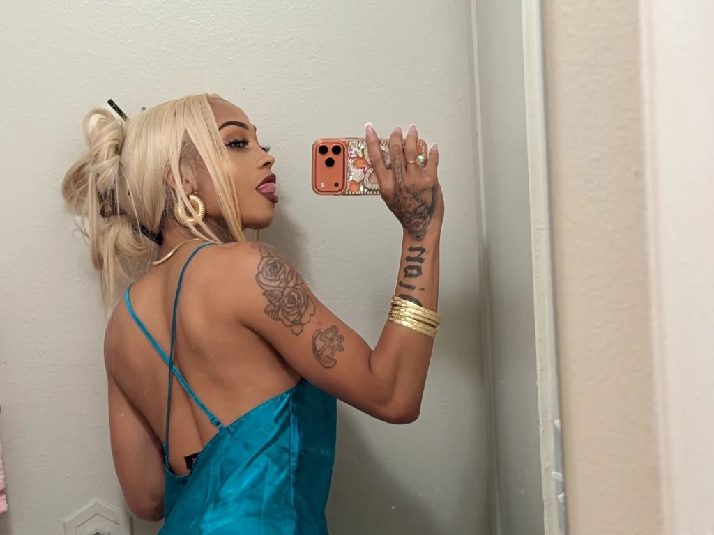 Pretty Face Maui in Oakland – Women Seeking Men photo 5