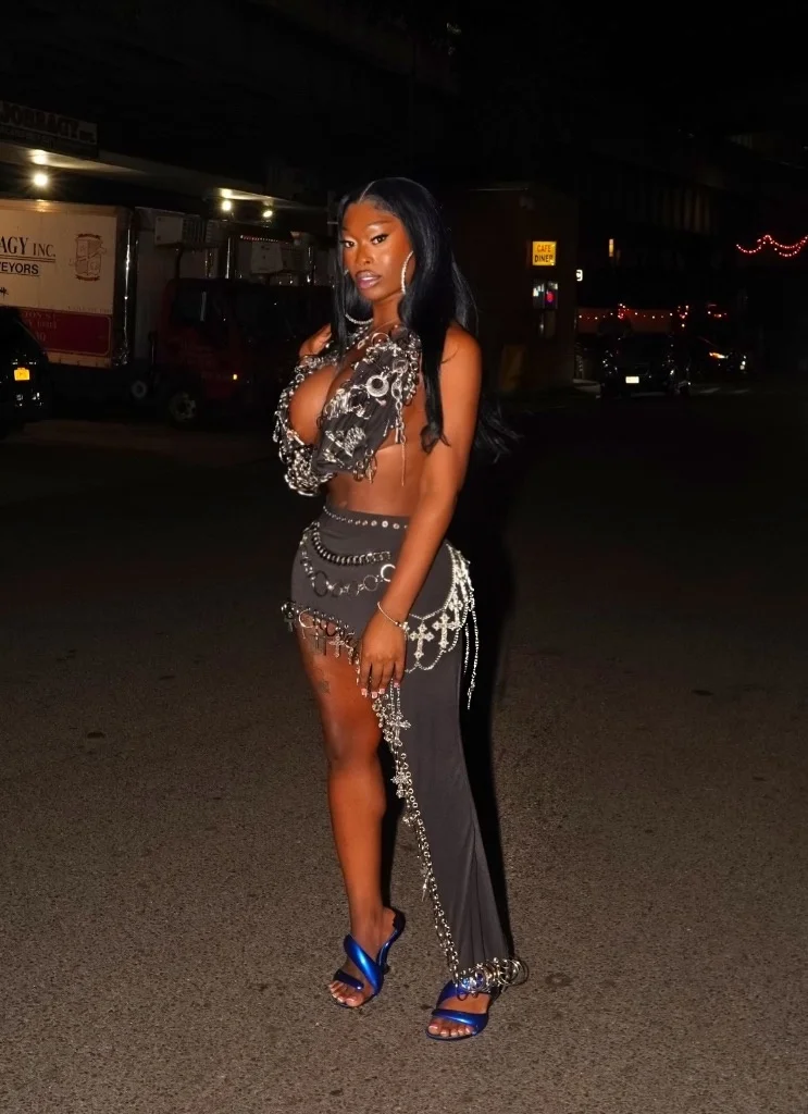 TheRealAmaliaCox in Oakland – Women Seeking Men photo 3