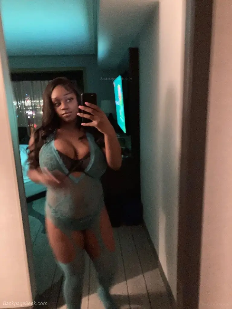 Chocolate Curves in Oakland – Women Seeking Men photo 3