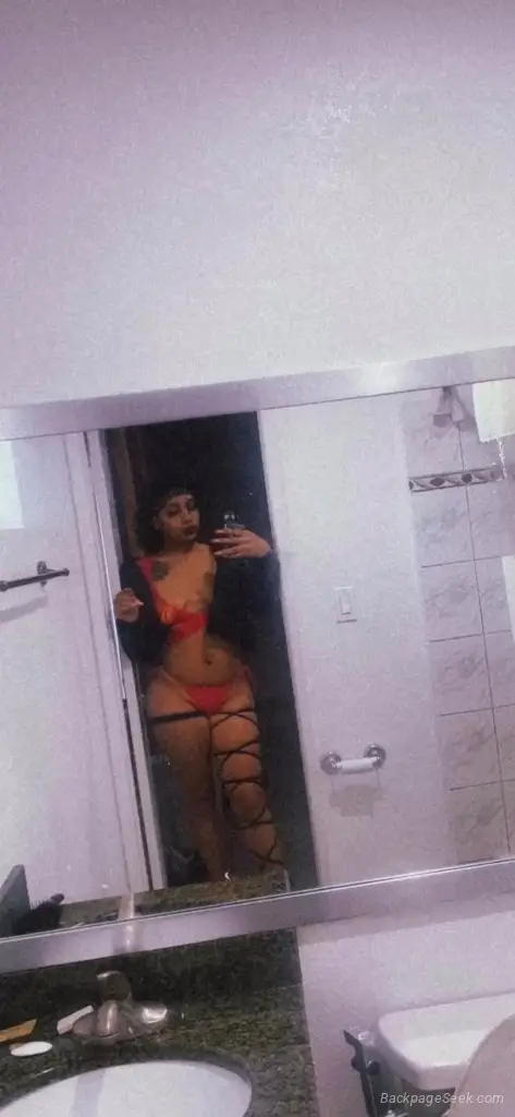 Hey baby come play with me fetish friendly let me be your dr... in Oakland – Women Seeking Men photo 3