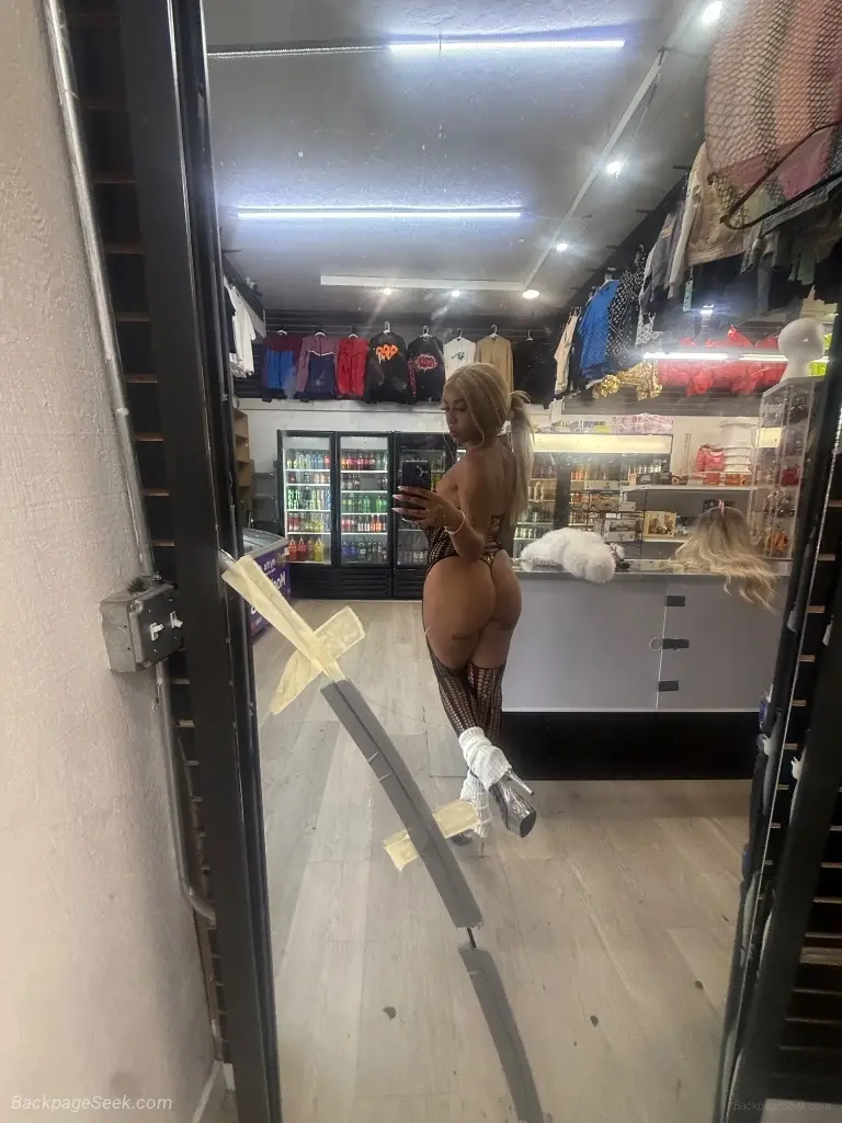 Sexy slim thick redbone INCALLS OUTCALLS 247 availibility FA... in Oakland – Women Seeking Men photo 3