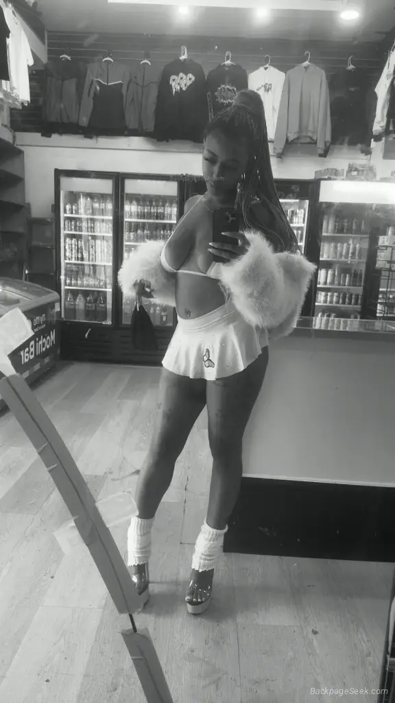Sexy slim thick redbone INCALLS OUTCALLS 247 availibility FA... in Oakland – Women Seeking Men photo 6