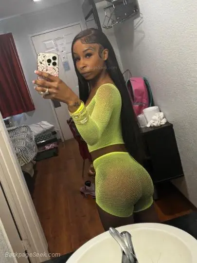 wet juicy slim thick goddess in Oakland – Women Seeking Men photo 2
