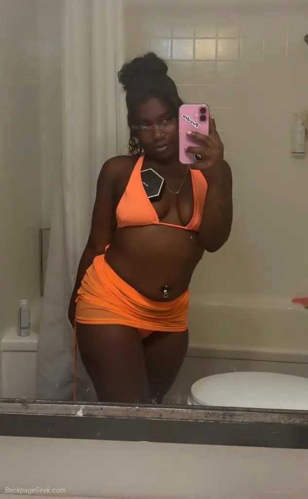 Weekend Special 4'10 Thick Cutie Pierced nipples clit in Oakland – Women Seeking Men photo 3