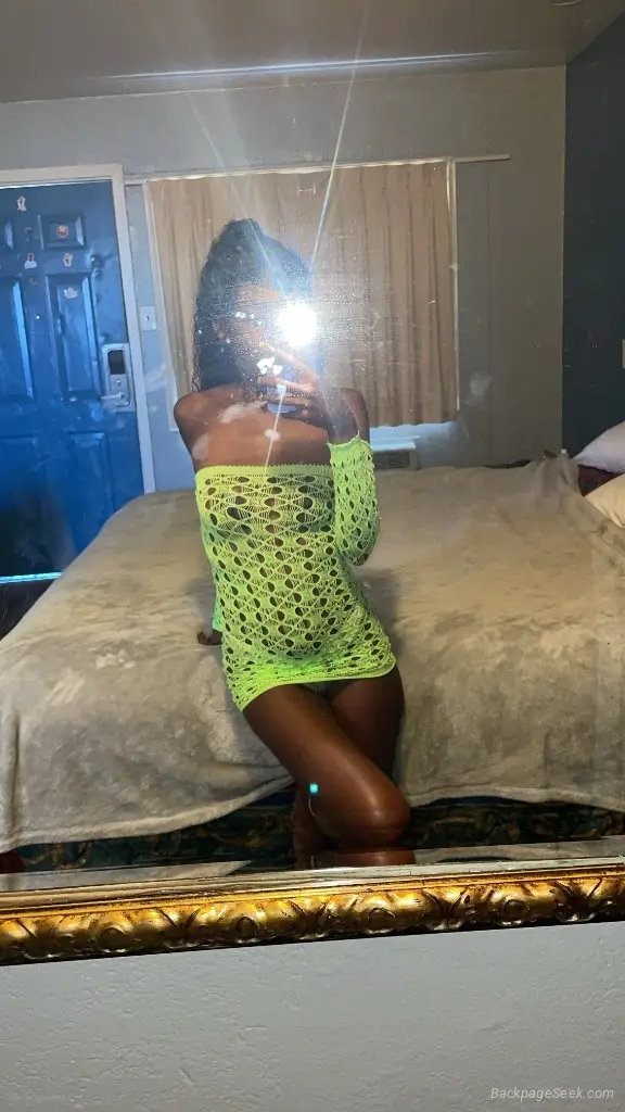 100 INCALL WEST OAKLAND Tiny 4'10 86lb Petite GREEK GODDESS in Oakland – Women Seeking Men photo 3