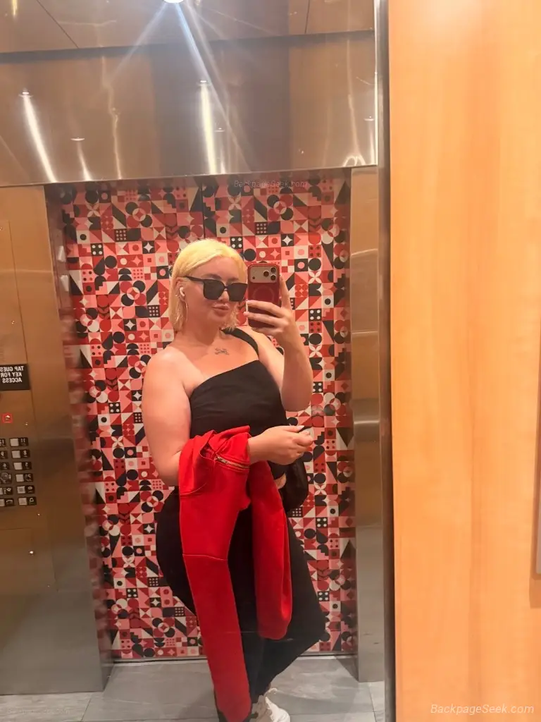 HUNG Blonde Baddie with a Big Ass in Oakland – Women Seeking Men photo 6
