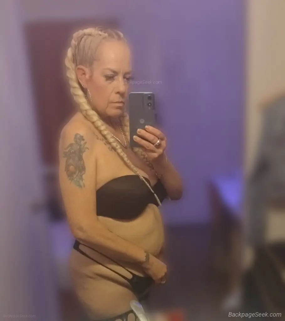 SEXY BIG BOOTY LATINA MILF CUM LICK MY KITTY in Oakland – Women Seeking Men photo 2