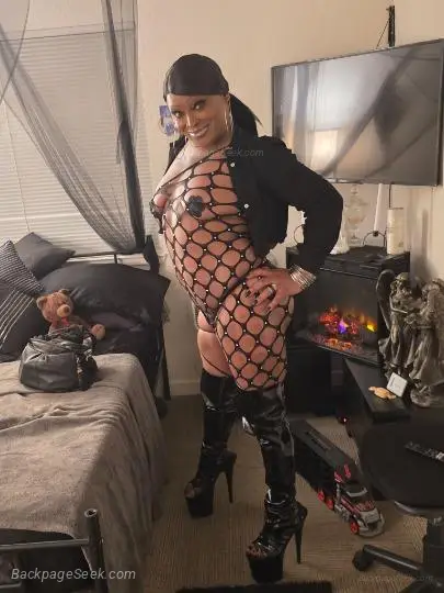 outstanding performer in Oakland – Women Seeking Men photo 3