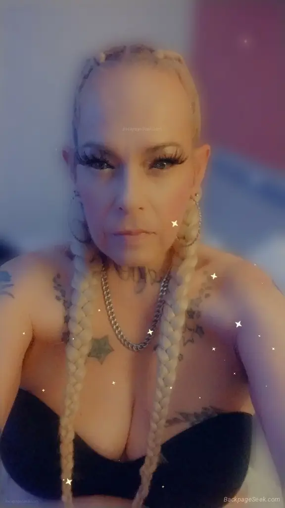 SEXY BIG BOOTY LATINA MILF CUM LICK MY KITTY