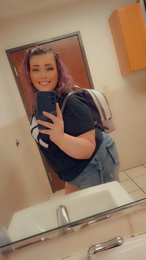 Ever had that GREAT A wit NO teeth just GUMMMMCome see me to... in Oklahoma City – Women Seeking Men photo 3