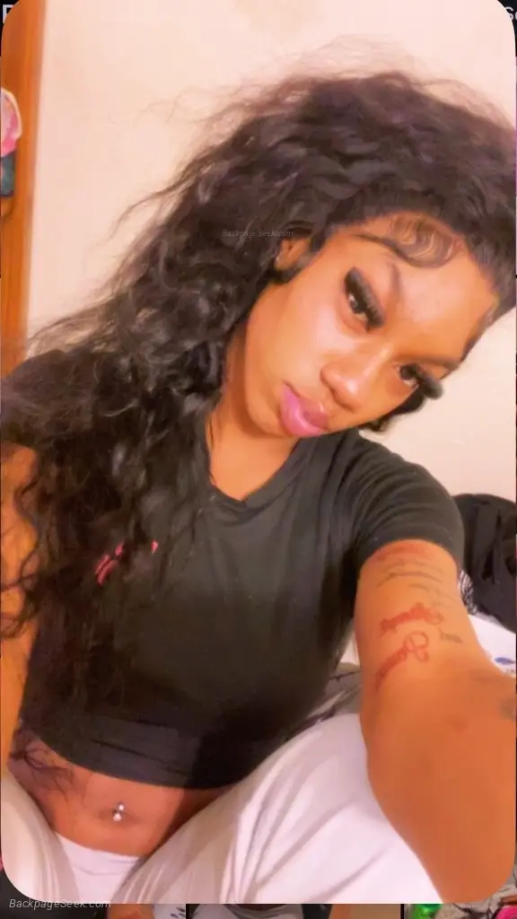 Im BACKKK your favorite sexcc tall slim brownskin LETS PLAYY... in Oklahoma City – Women Seeking Men photo 5