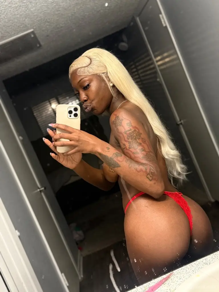 Im Back Here For A Short Time Not A Long Time Pretty Petite in Oklahoma City – Women Seeking Men photo 6
