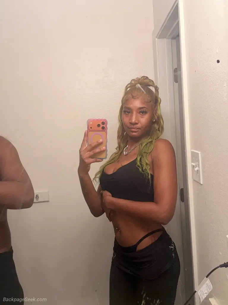 IM HORNY AND READY TO WRAP MY PUSSY AROUND YOUR FAT PENIS