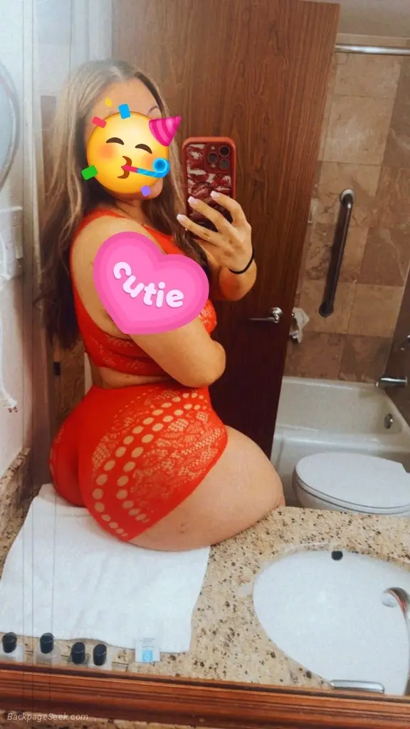 Dont miss out curvy asian with a big ass!
